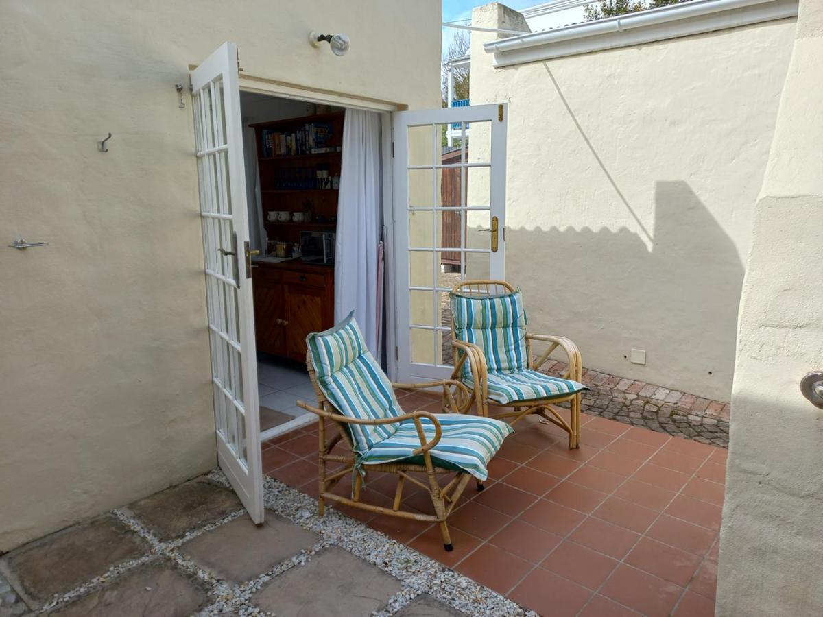 Onrus Garden Cottage, Sunny And Spacious Hermanus Exterior photo