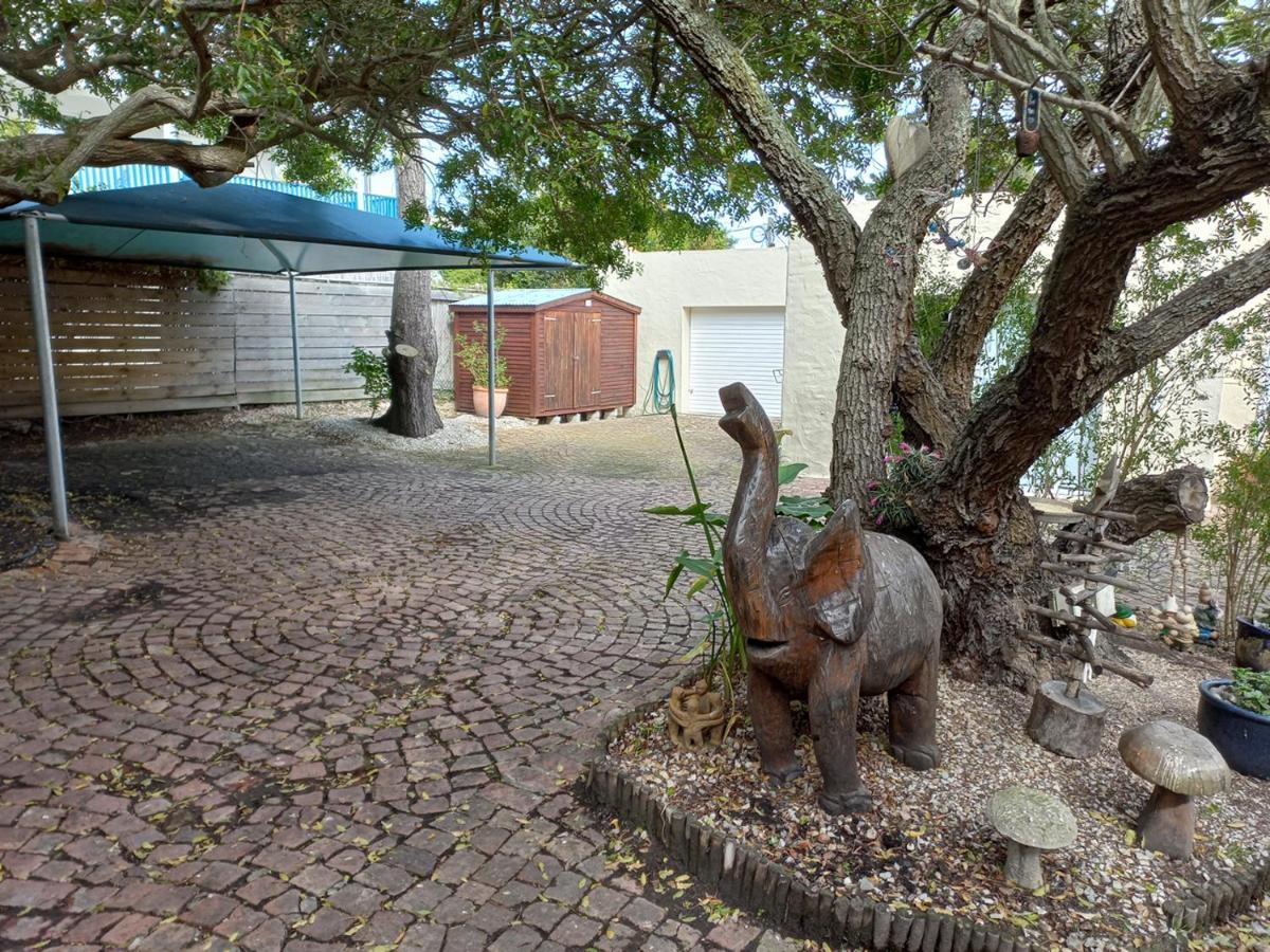 Onrus Garden Cottage, Sunny And Spacious Hermanus Exterior photo